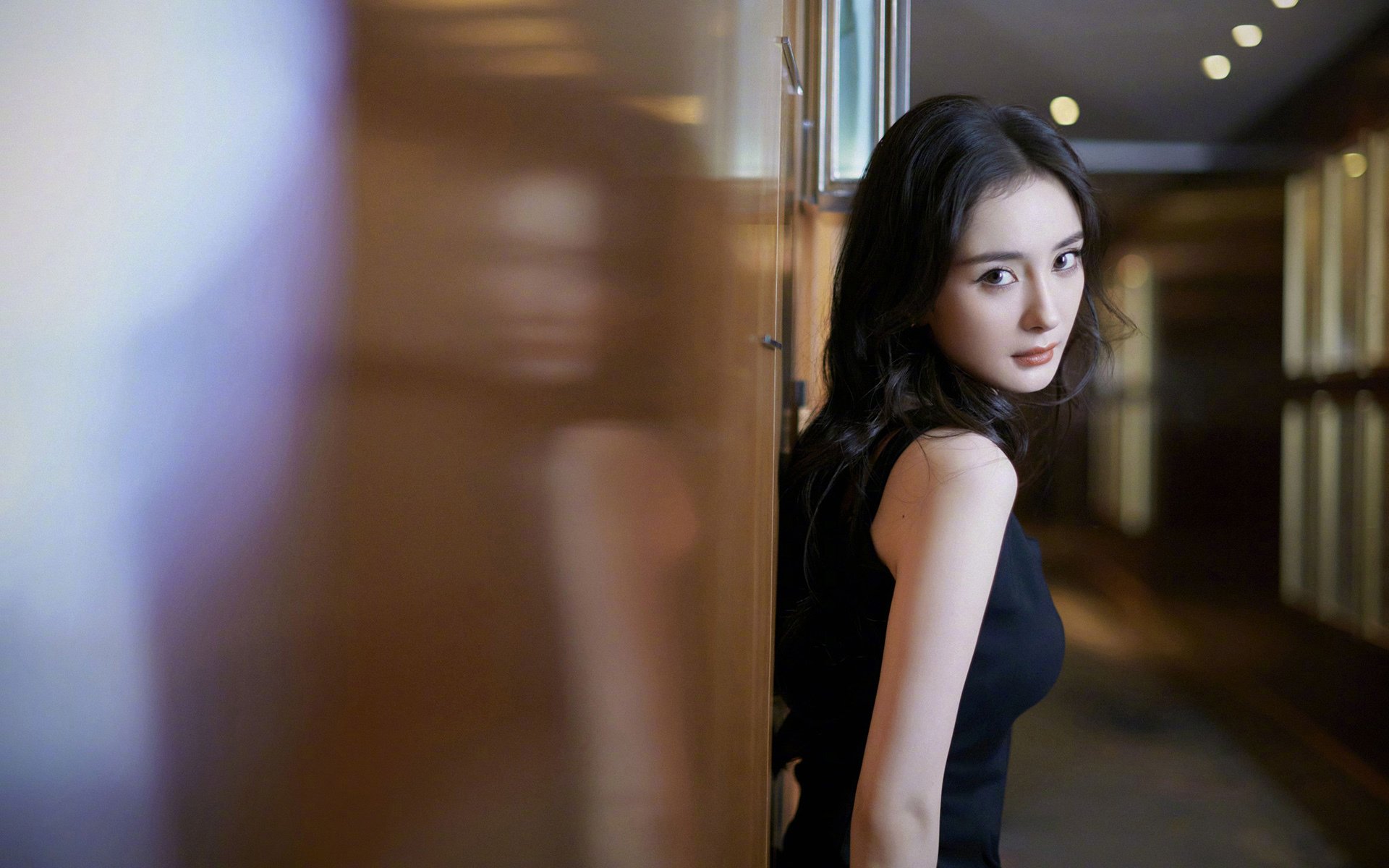 深圳队惊天碾压篮网,东契奇跨界成关键先生,篮球界震撼一幕!